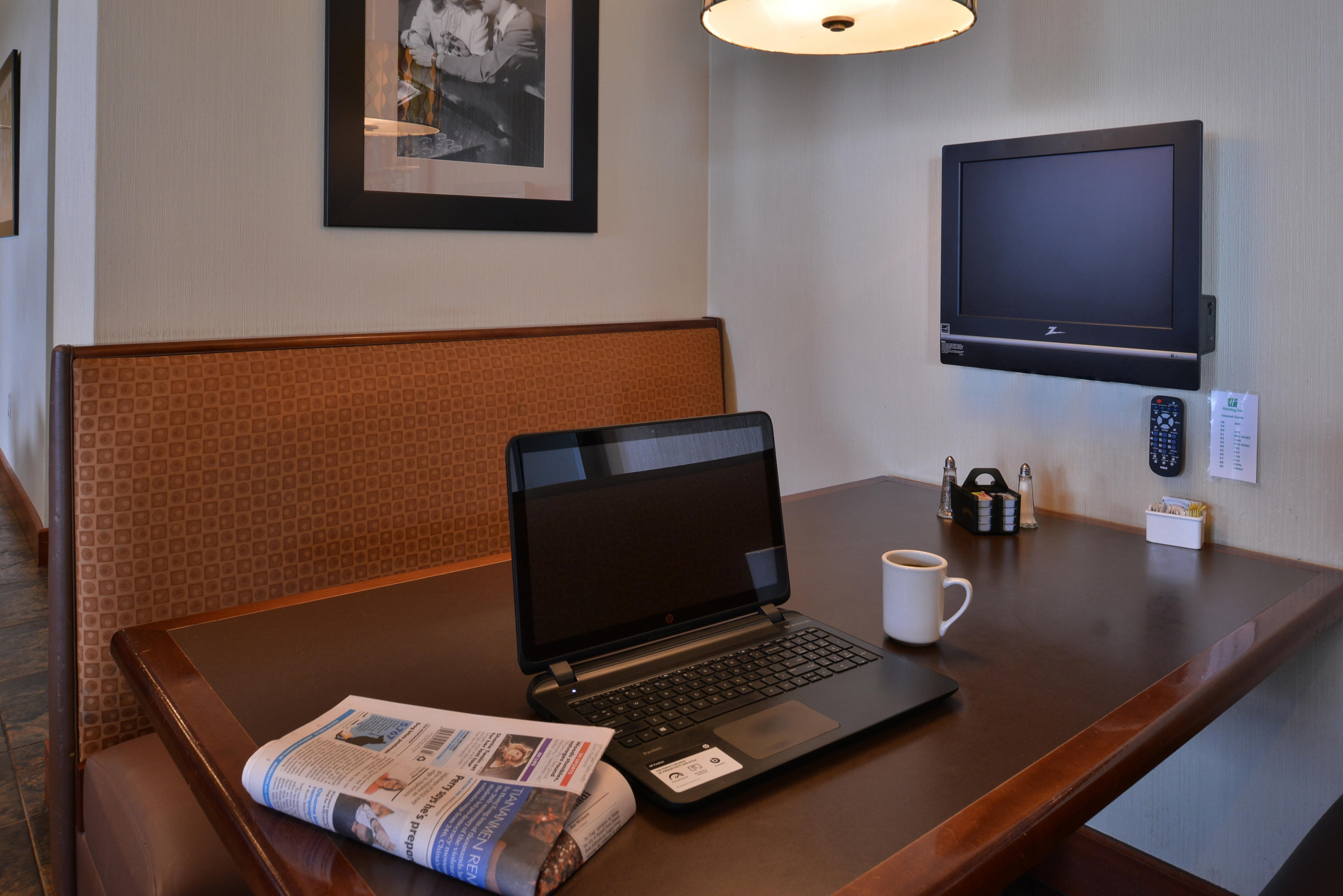 Holiday Inn Madison At The American Center By Ihg Εξωτερικό φωτογραφία