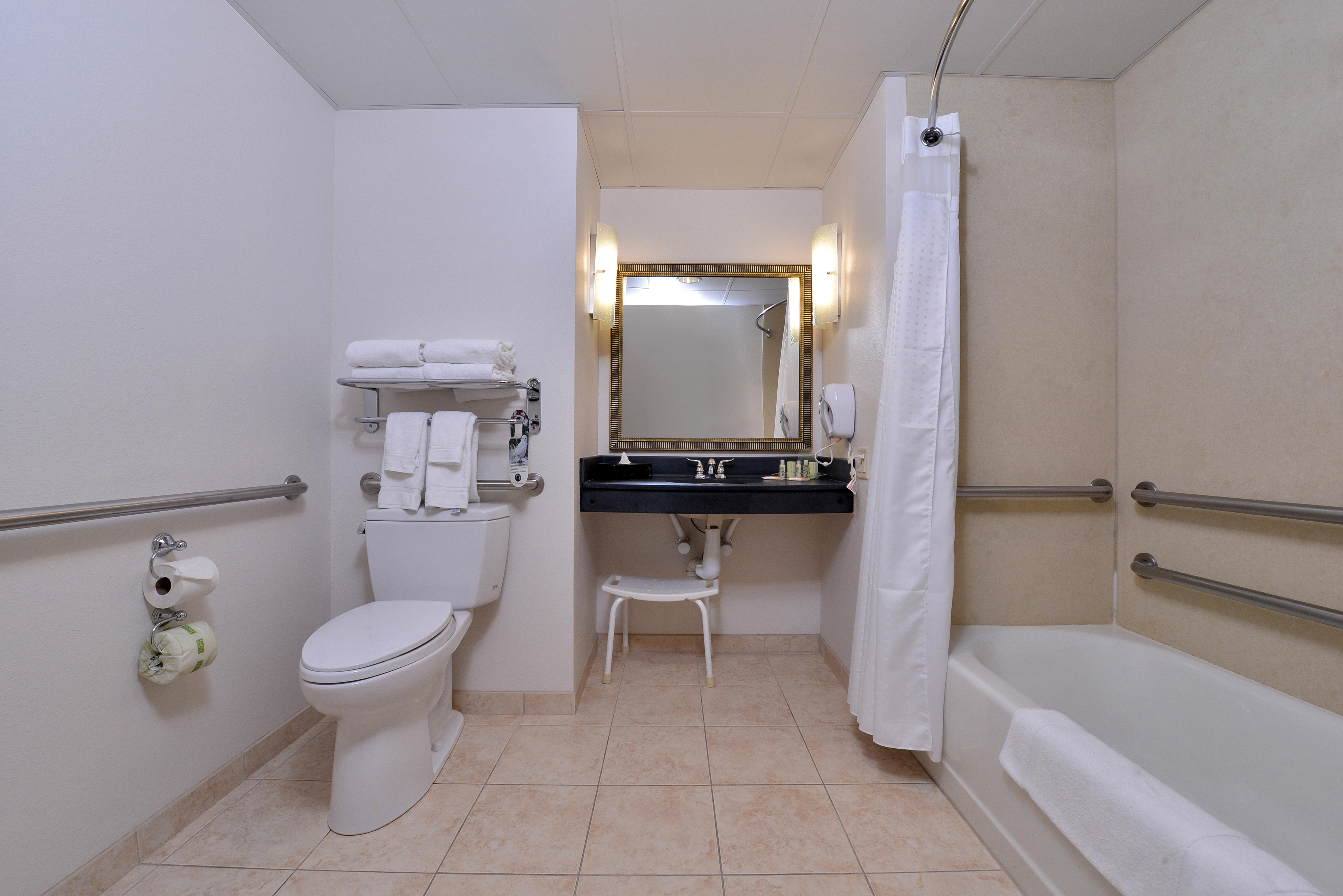 Holiday Inn Madison At The American Center By Ihg Εξωτερικό φωτογραφία