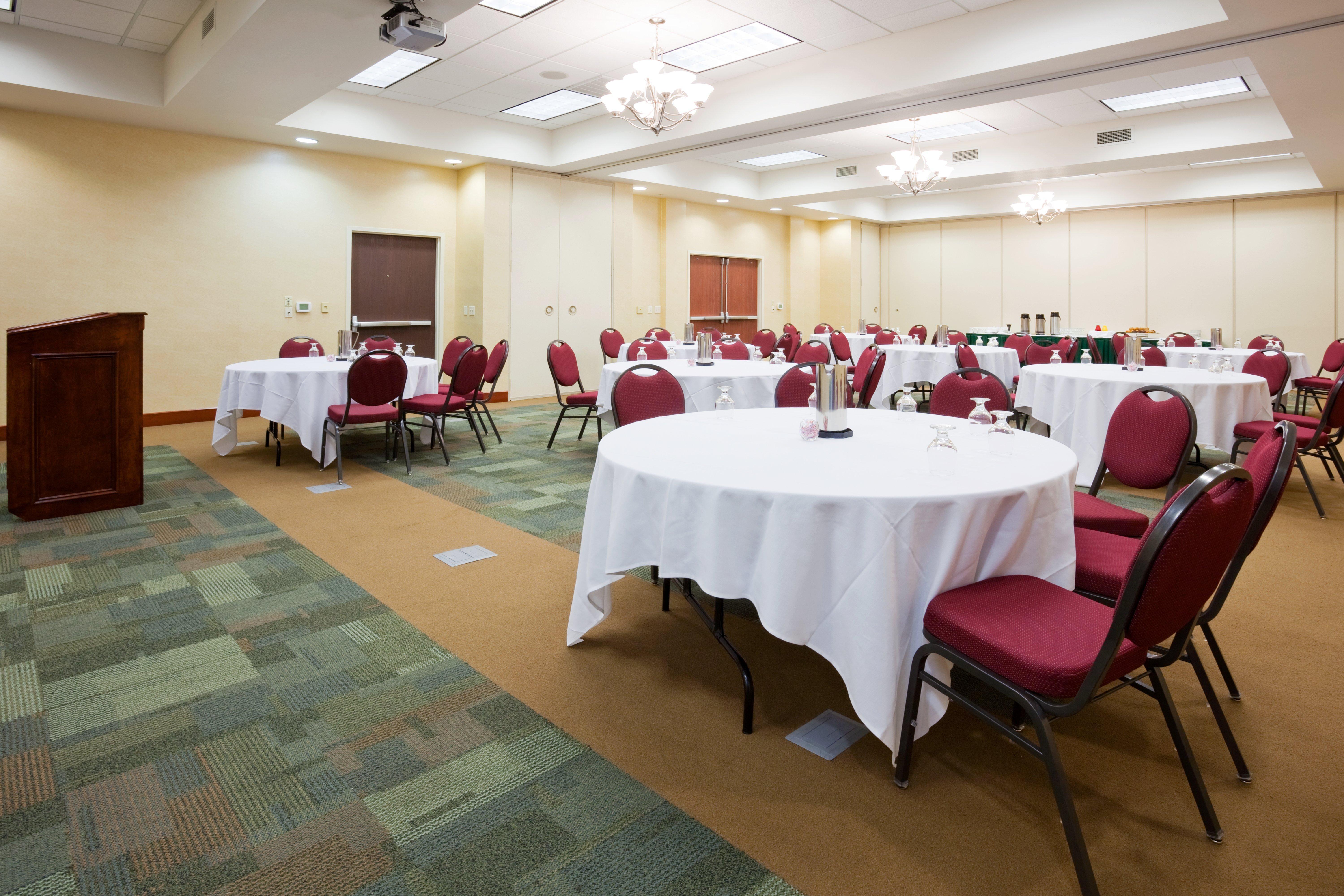 Holiday Inn Madison At The American Center By Ihg Εξωτερικό φωτογραφία