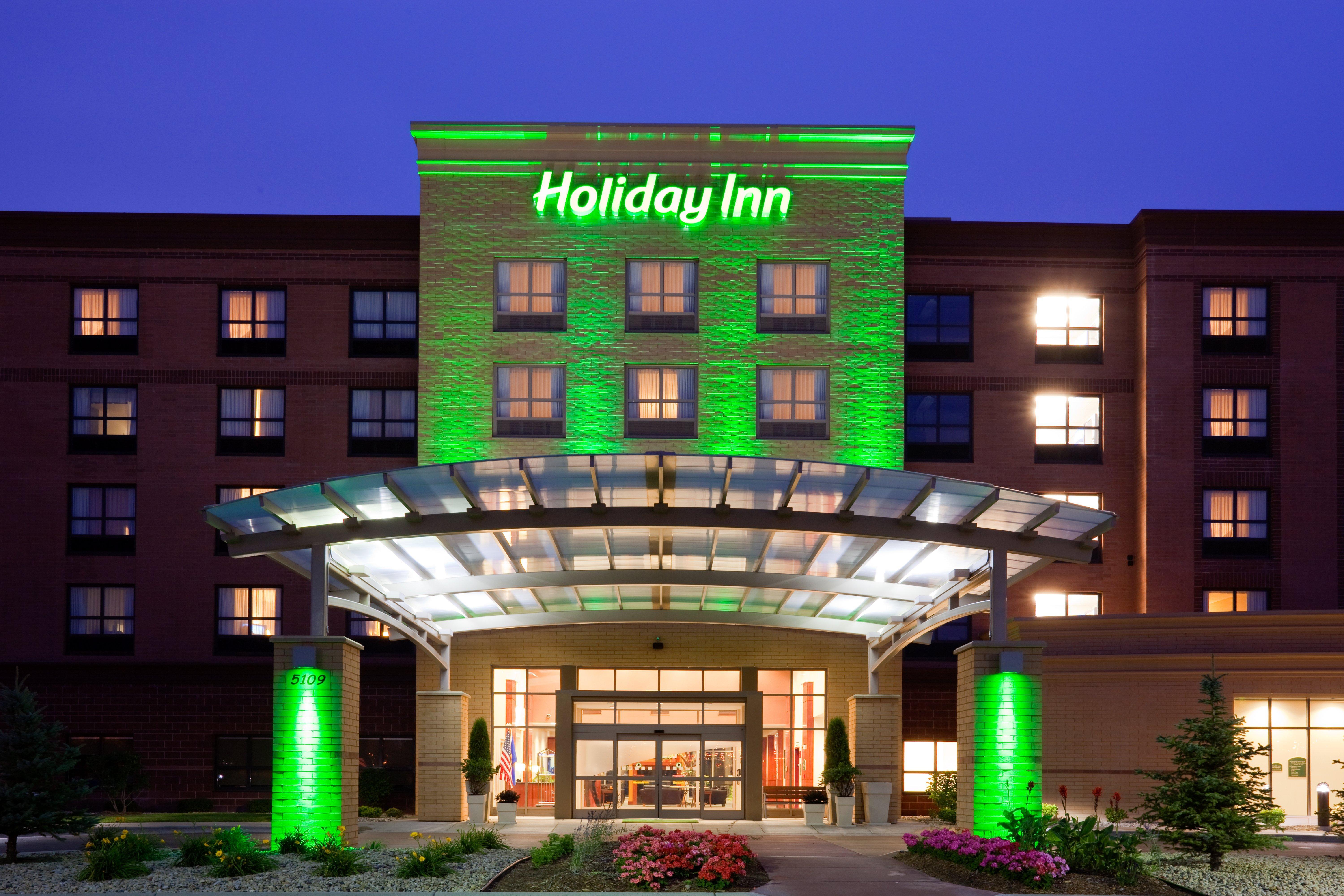 Holiday Inn Madison At The American Center By Ihg Εξωτερικό φωτογραφία