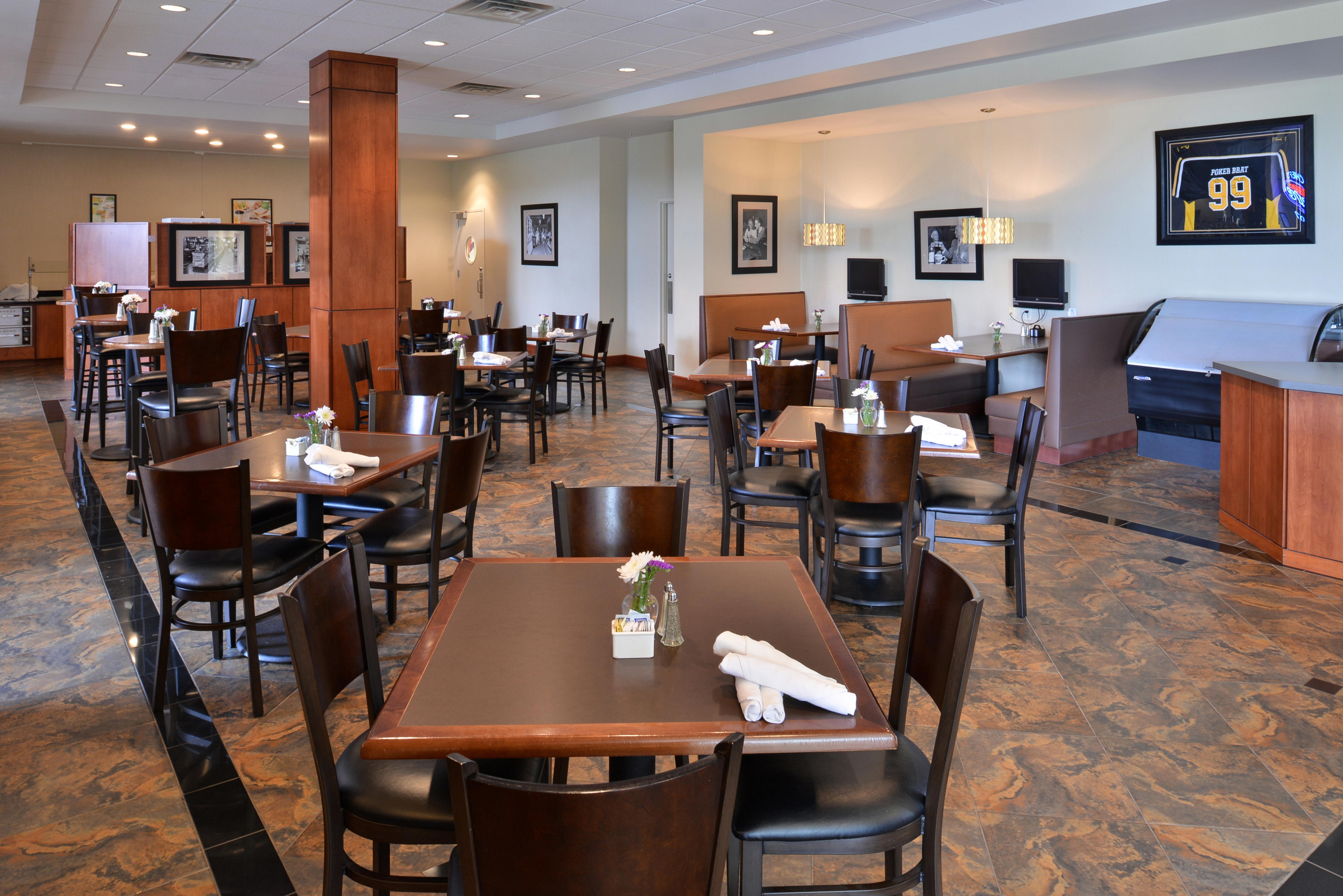Holiday Inn Madison At The American Center By Ihg Εξωτερικό φωτογραφία